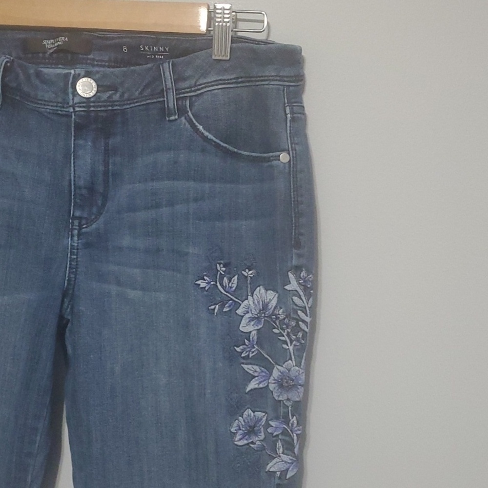 SimplyVera VERA wang Embroidered Floral Women Jeans Size 8 Skinny Mid-rise